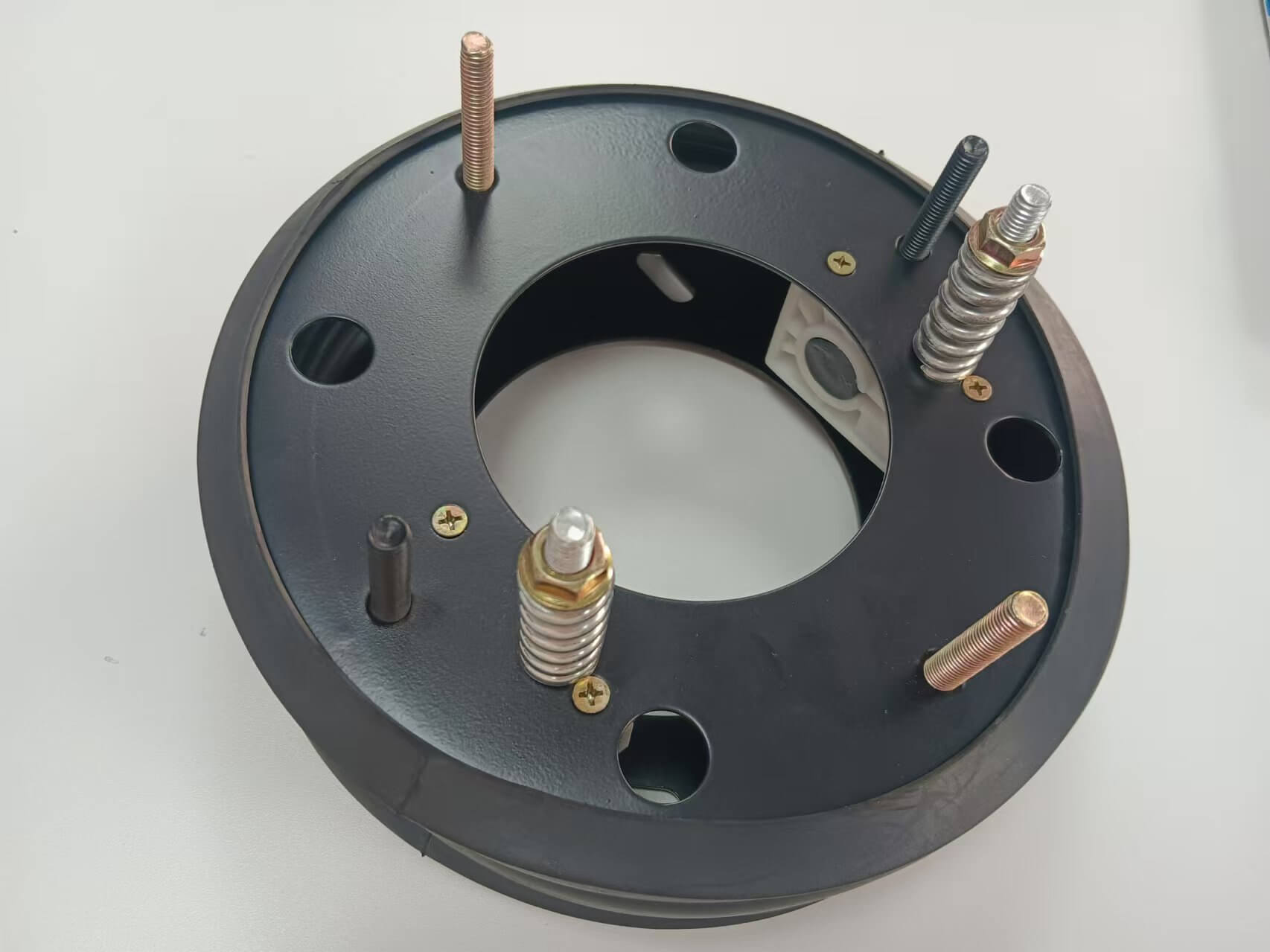 Tilt Mechanism of Shampoo Chair 3